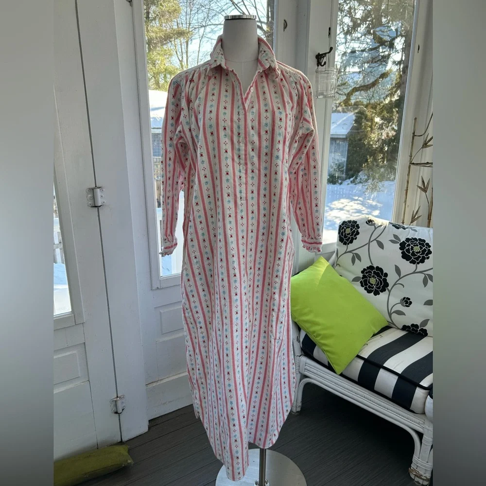 Dreamy Details 100% Cotton Flannel Nightgown with Lanz Tyrolean-Like Design - Picture 1 of 6